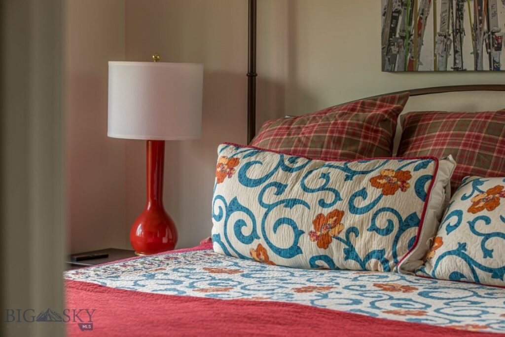 10 Alpine Bend Drive