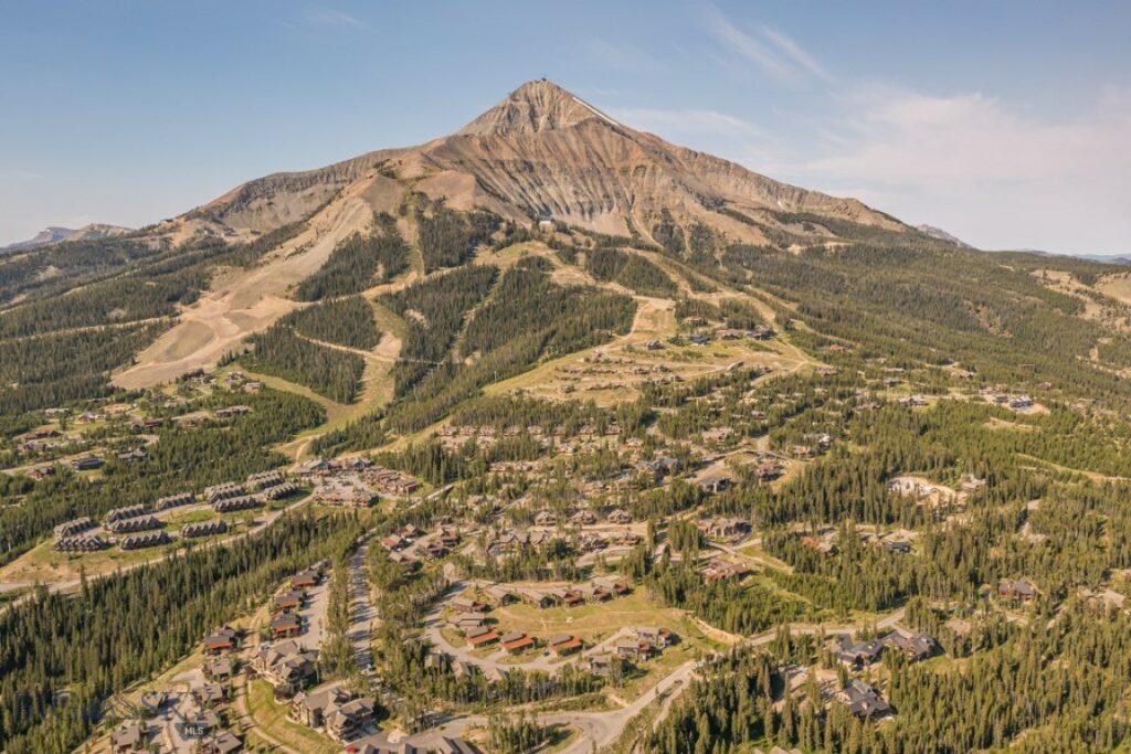 10 Alpine Bend Drive