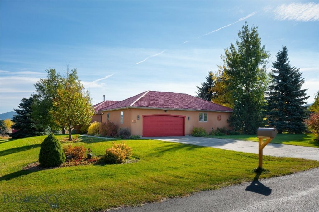 10 Brandon Trail Rd.