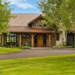 100 Farm View Lane