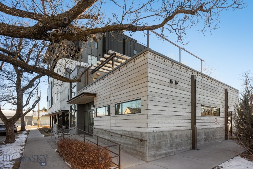 101 S Wallace Avenue