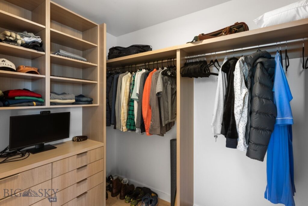 101 S Wallace Avenue