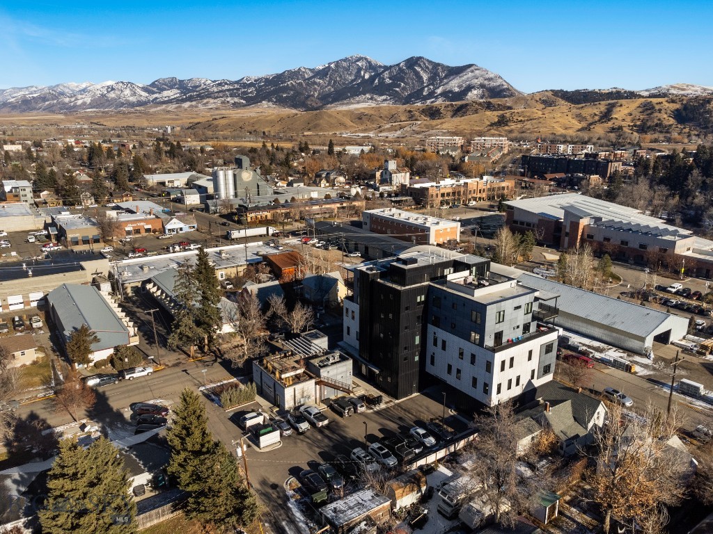 101 S Wallace Avenue