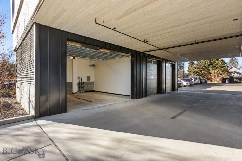 101 S Wallace Avenue