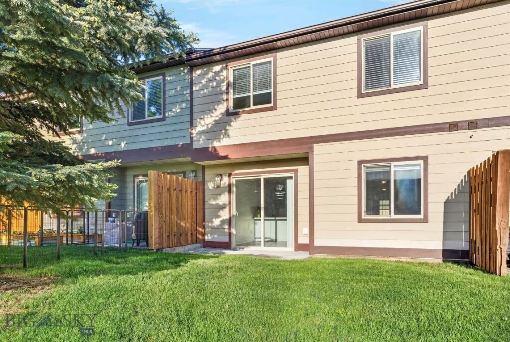 1010 Cruiser Lane