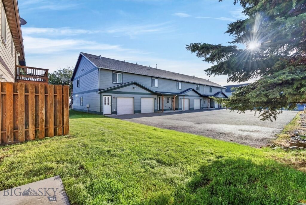 1010 Cruiser Lane