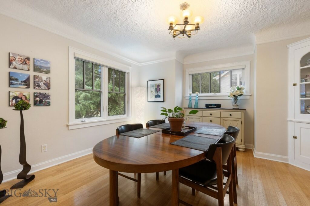 1014 S 6th Street