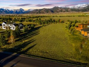 1019 Bridger Lake Drive, Bozeman MT 59715