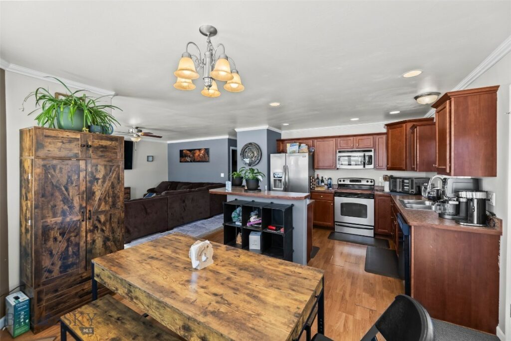 1019 Powers Boulevard