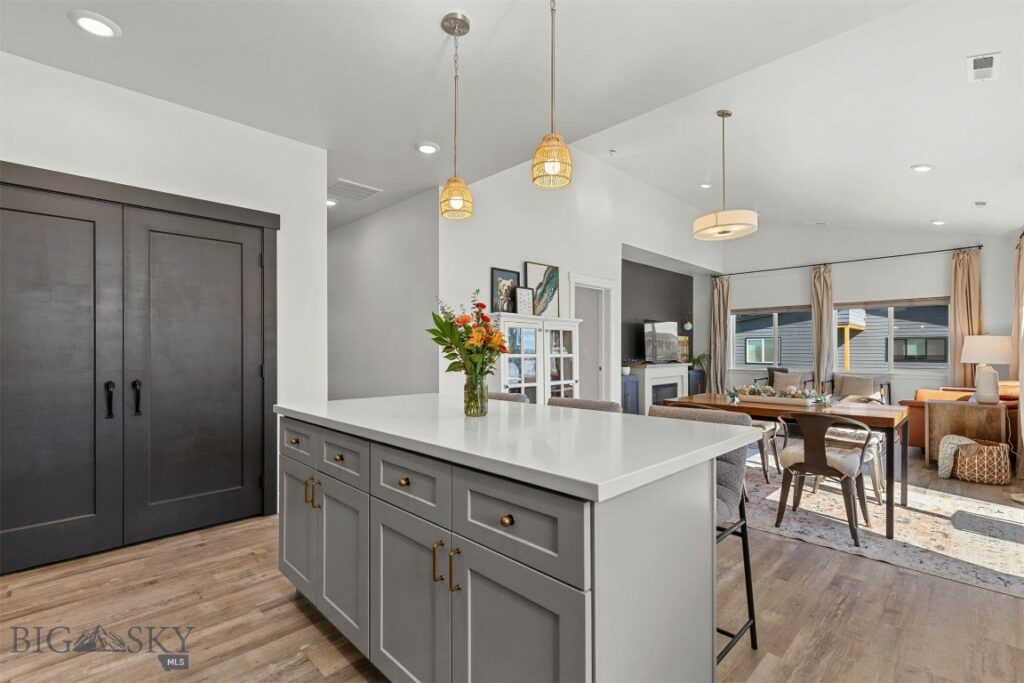 102 N Eldorado Avenue