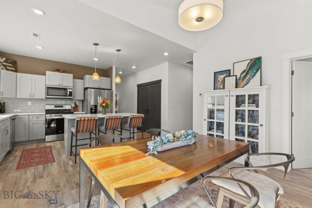 102 N Eldorado Avenue