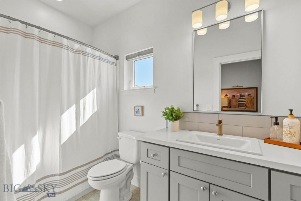 102 N Eldorado Avenue