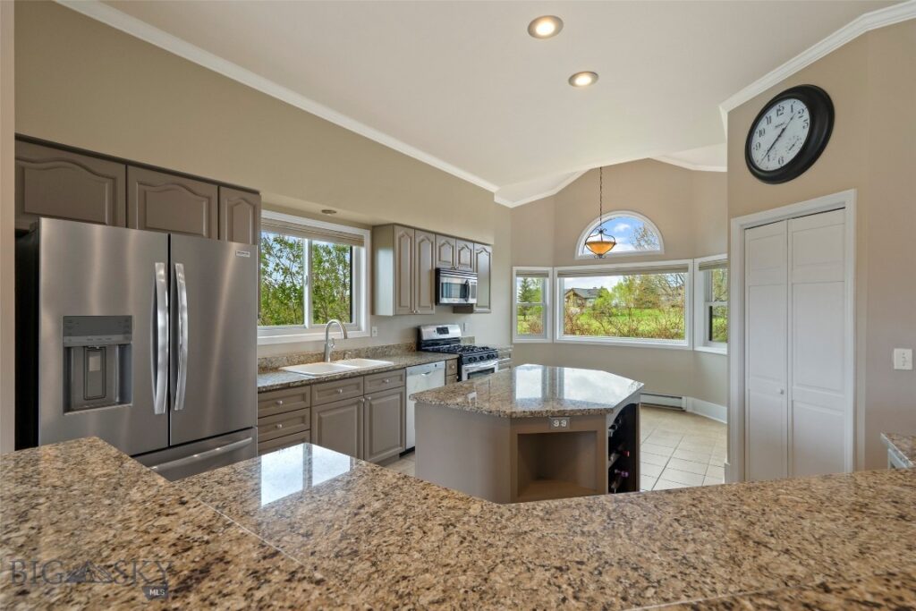 1028 Summer Ridge Road