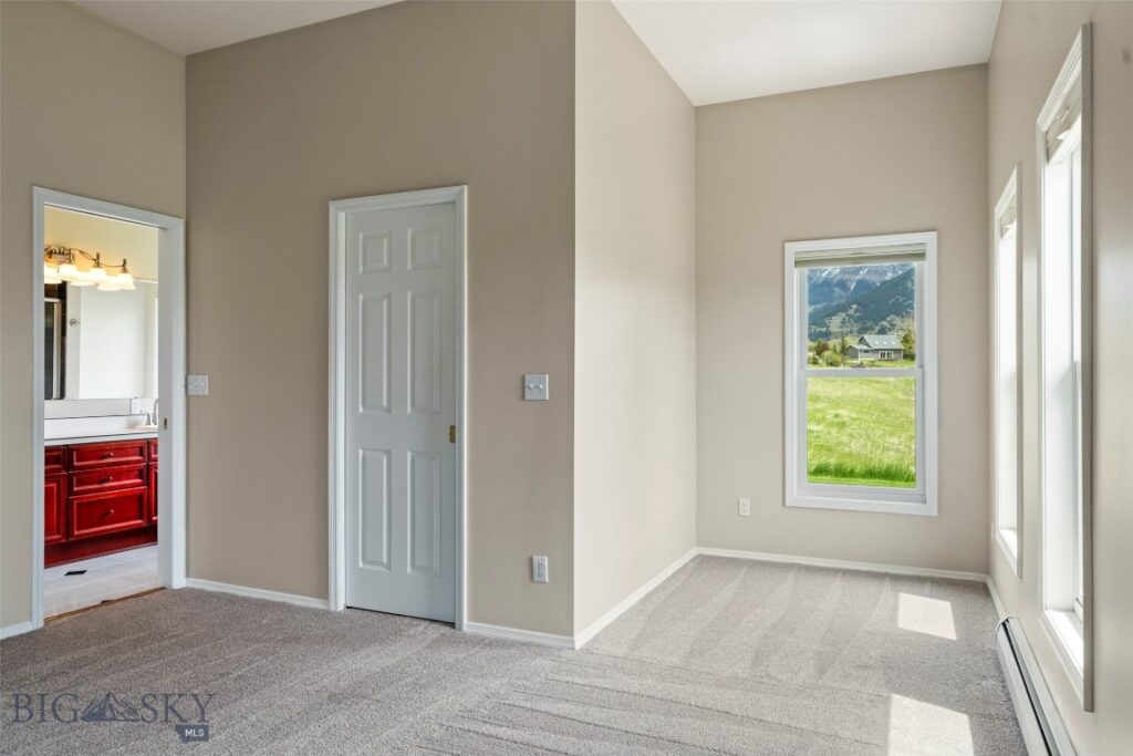 1028 Summer Ridge Road