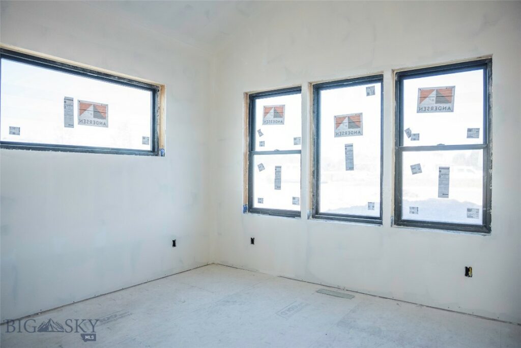 103 Creekbank Loop