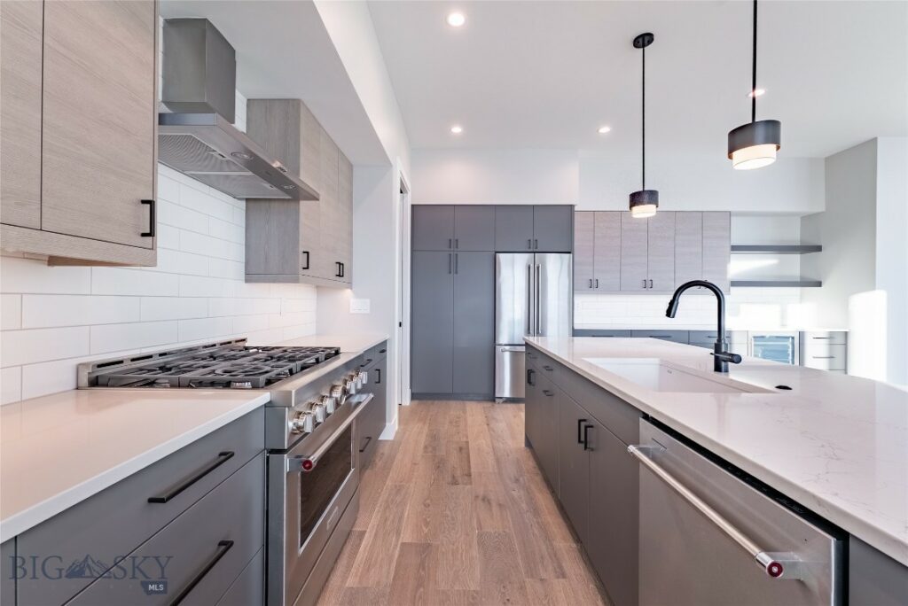 103 Creekbank Loop