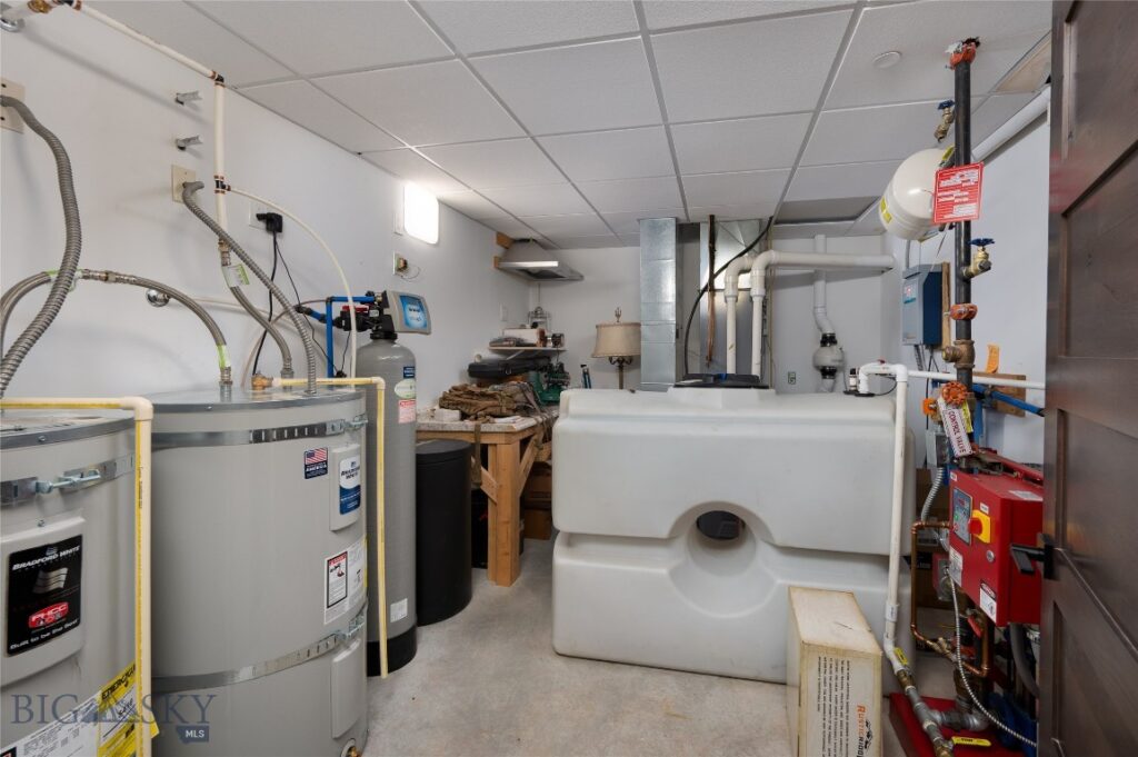 103 Moon Shadow Drive