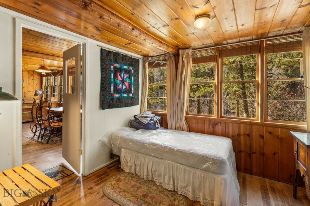 10400 Hyalite Canyon Road