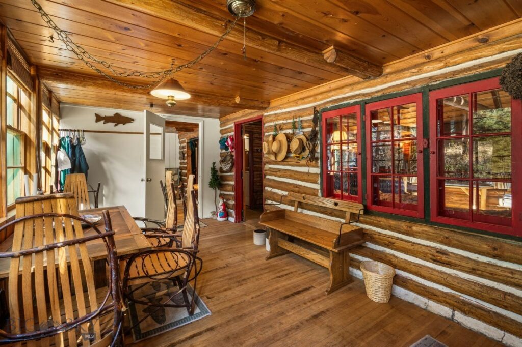 10400 Hyalite Canyon Road