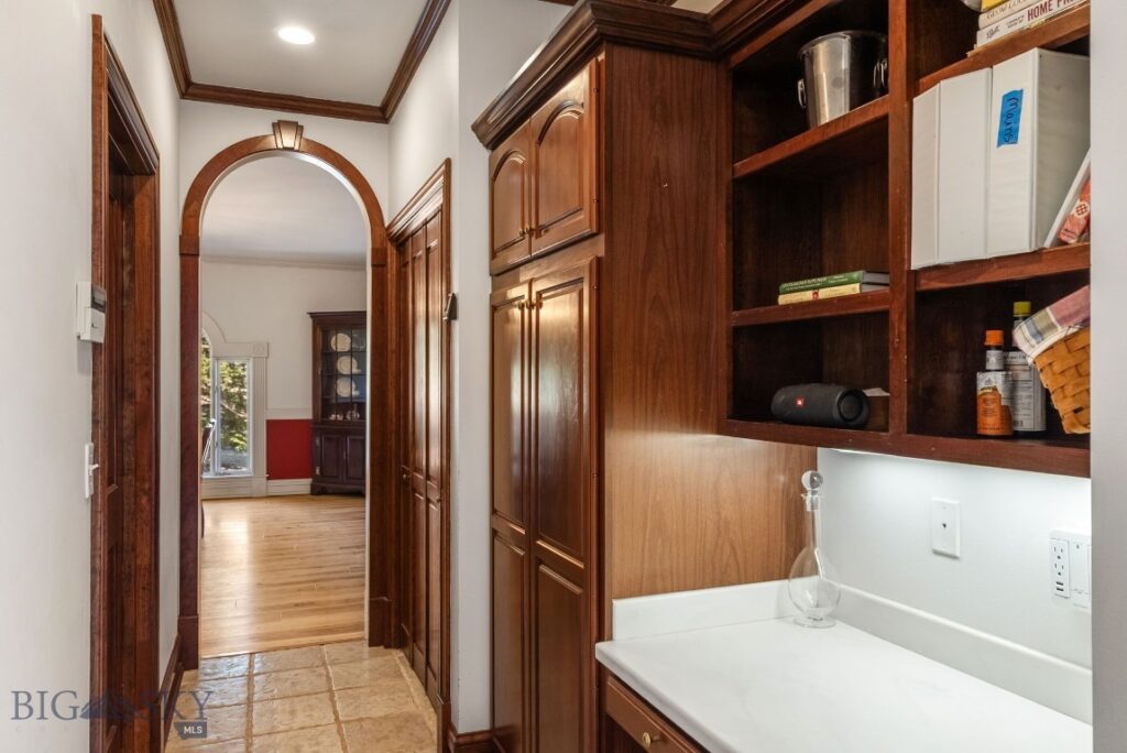 10423 Bridger Canyon Road