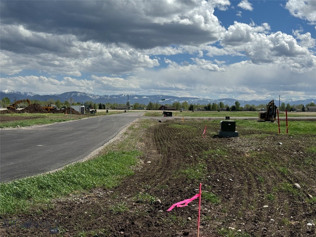 1051 Baxter Creek Way