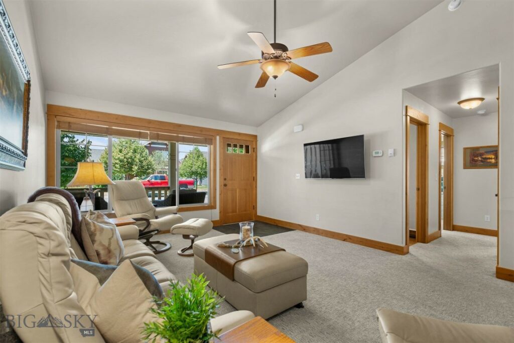 1052 Flanders Creek