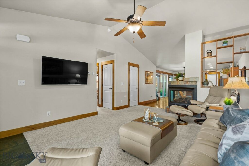 1052 Flanders Creek
