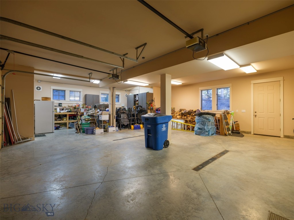 Big Sky MT 59716 - 21