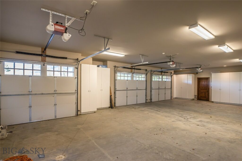 10669 Gee Norman Road