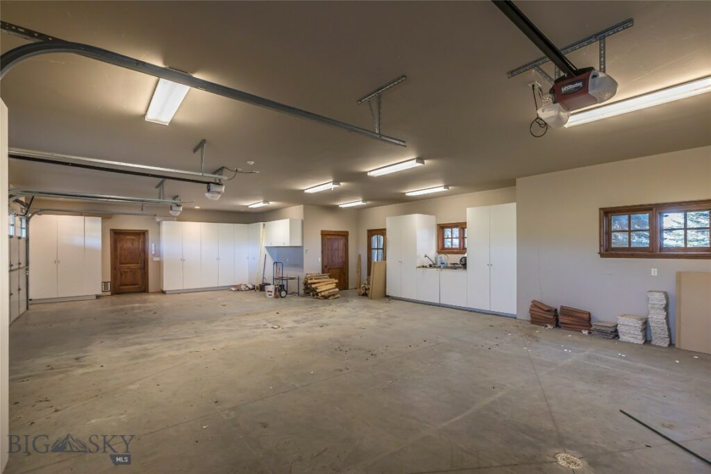 10669 Gee Norman Road