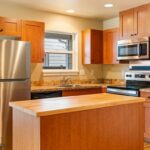 1086 Twin Lakes Avenue