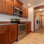 1095 Cottonwood Road