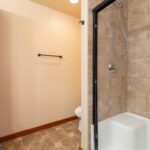 1095 Cottonwood Road