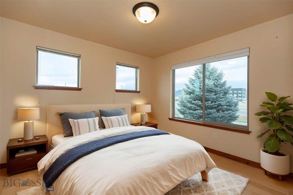 1095 Cottonwood Road