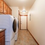 1095 Cottonwood Road