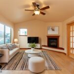 1095 Cottonwood Road