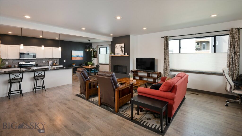1097 Cassandra Lane