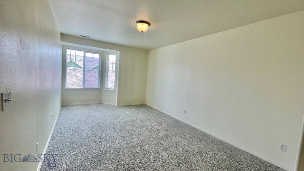 1098 Longbow Lane