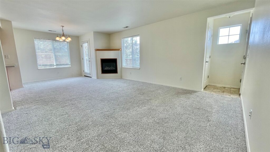 1098 Longbow Lane