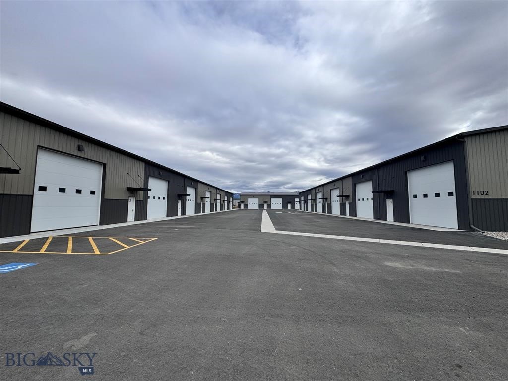 1102 Jackrabbit Lane