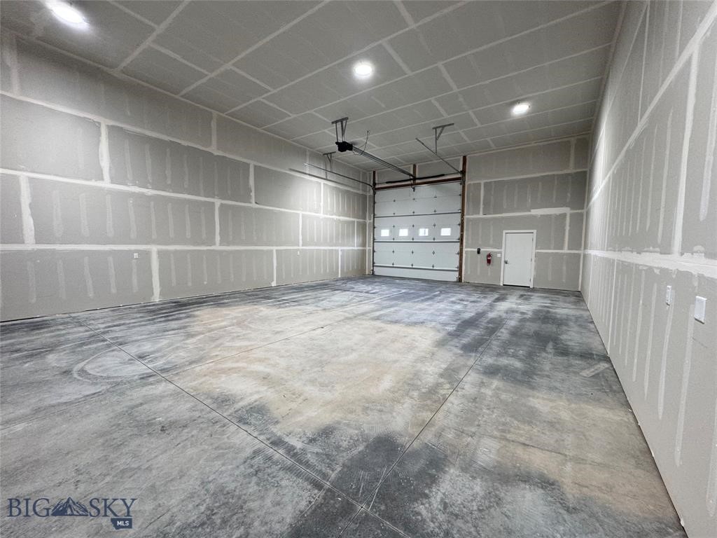 1102 Jackrabbit Lane