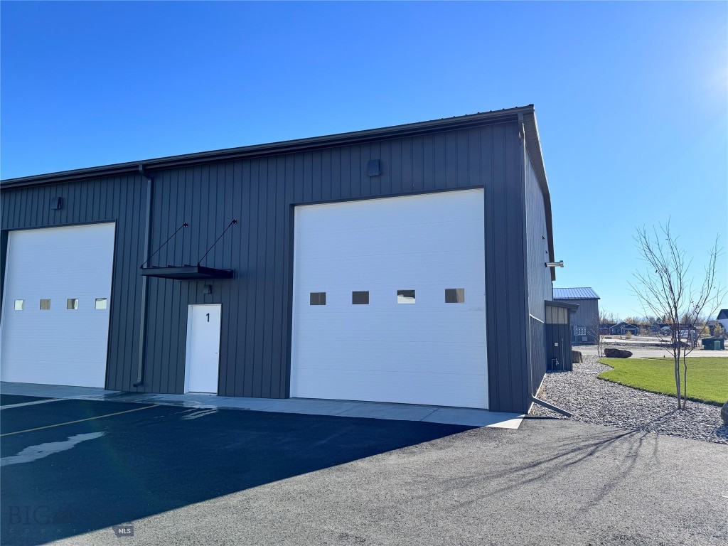 1102 Jackrabbit Lane