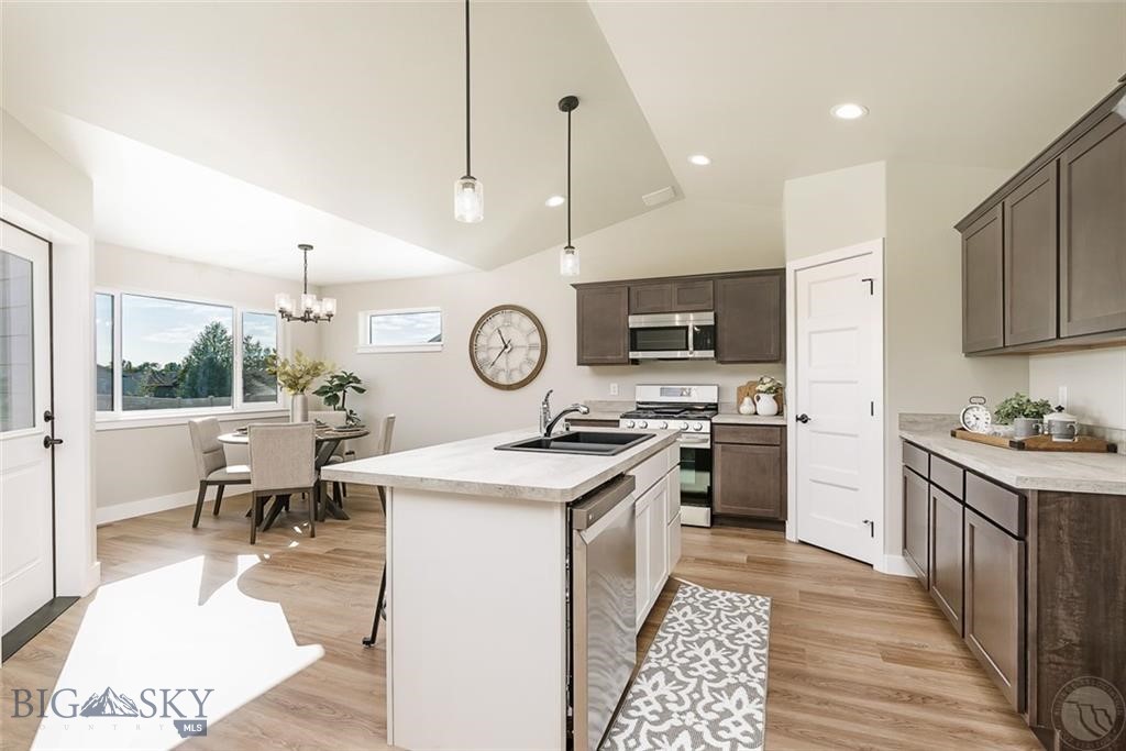 1107 Melissa Way