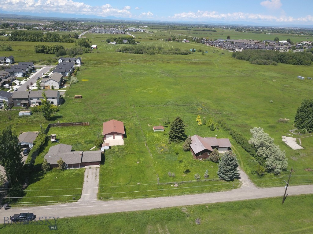 1109 & 1143 Thomas Drive