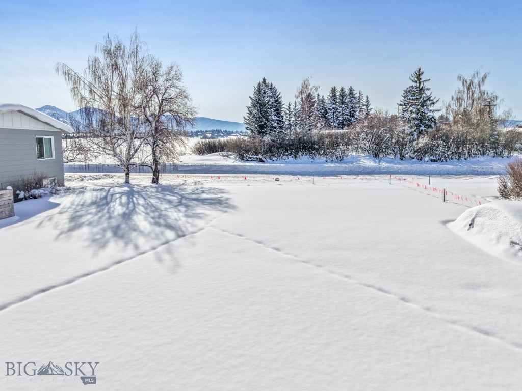 1109 E Kagy Boulevard