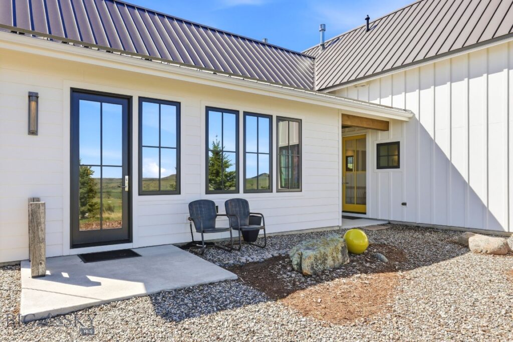 Gallatin Gateway MT 59730 - 1