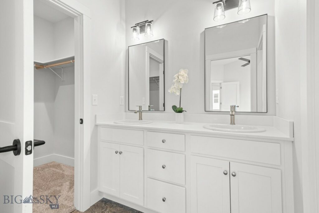 1112 Falcon Ridge Boulevard