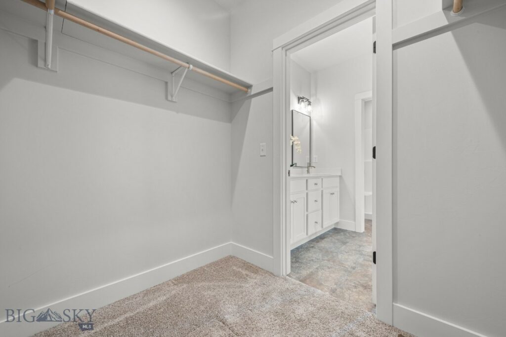 1112 Falcon Ridge Boulevard