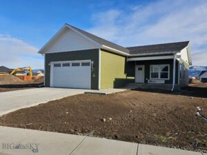 1112 Falcon Ridge Boulevard, Belgrade MT 59714
