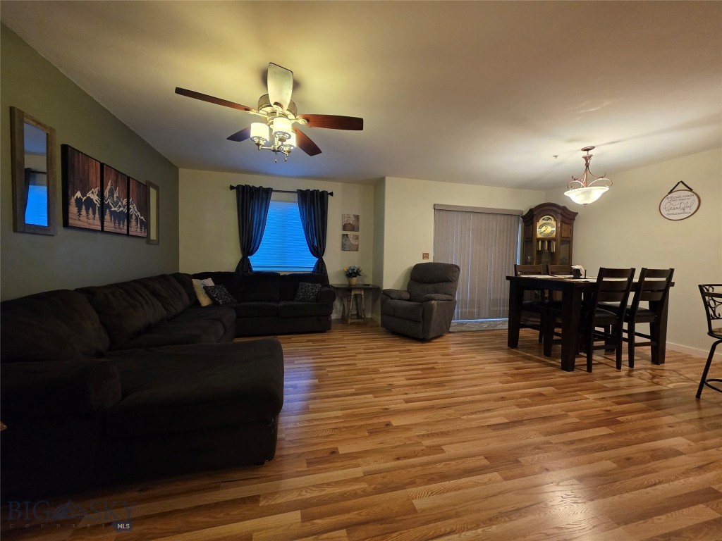 1124 Cruiser Lane